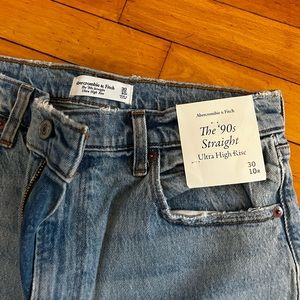 Ultra High Rise 90s Straight Leg Jean Abercrombie